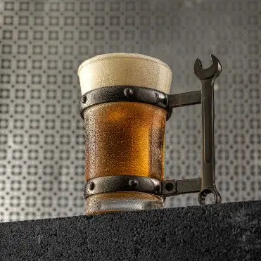 JoyJolt - Combination Wrench Glass Beer Mug, 17 oz
